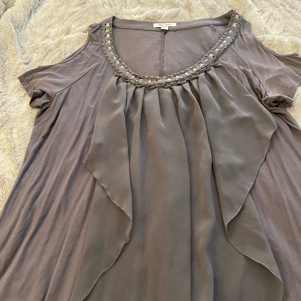 Top - Picture 2 of 2